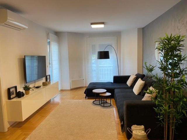 Apartment Lungomare Pula Bagian luar foto