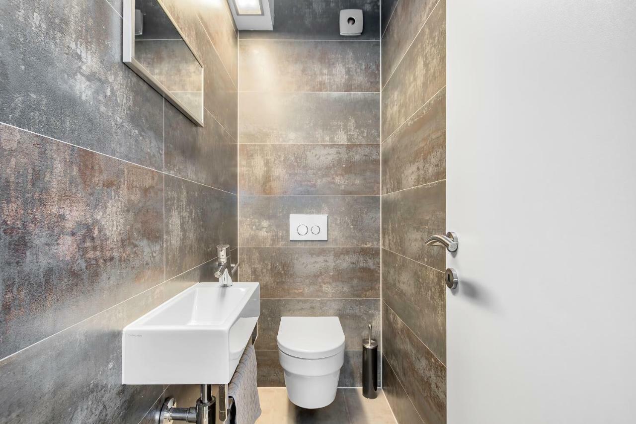 Apartment Lungomare Pula Bagian luar foto